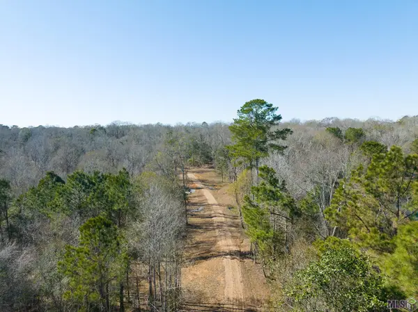 7340 Stirling Rd, St. Francisville, LA 70775