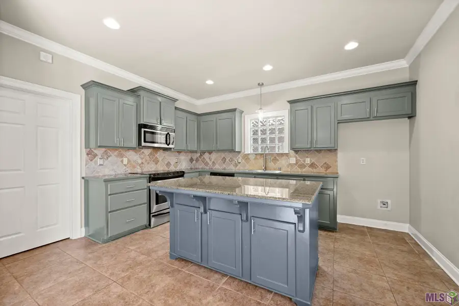 10931 Springtree Ave, Baton Rouge, LA 70810 - #3