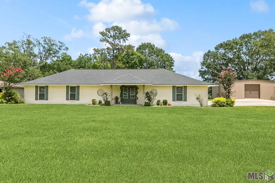 14122 Forest Heights Rd, Gonzales, LA 70737 - #2