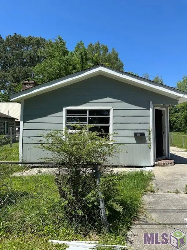 4311 Stewart St, Zachary, LA 70791