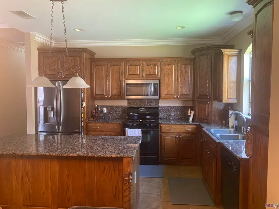 41103 Garden Ct, Gonzales, LA 70737 - #3