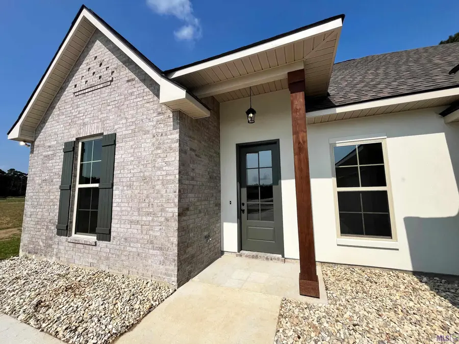 8841 Lyndanne Drive, Denham Springs, LA 70726 - #2