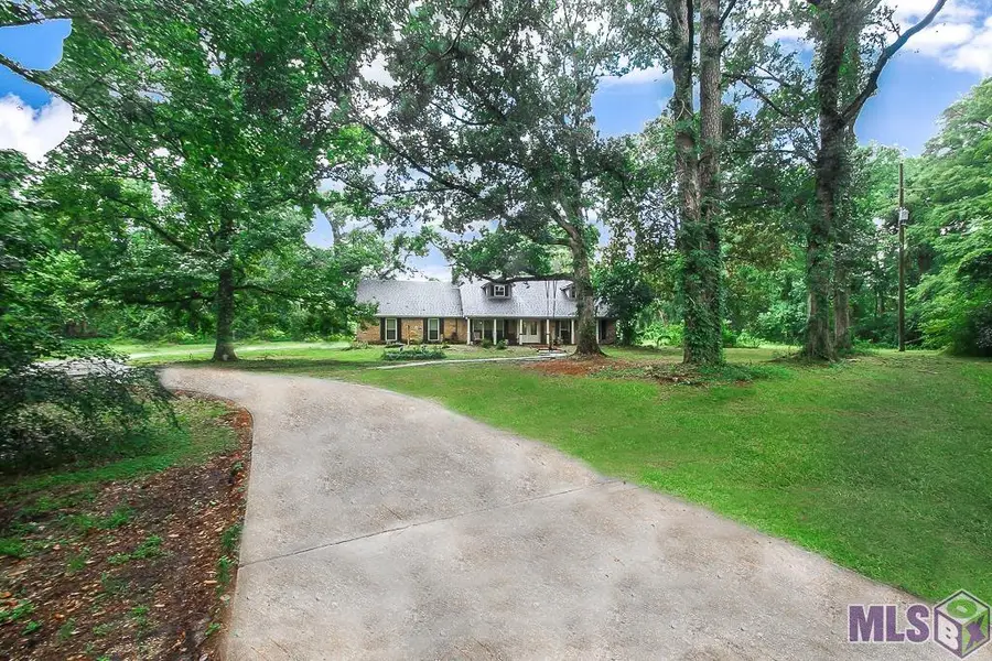 11637 Pine St, Walker, LA 70785 - #2