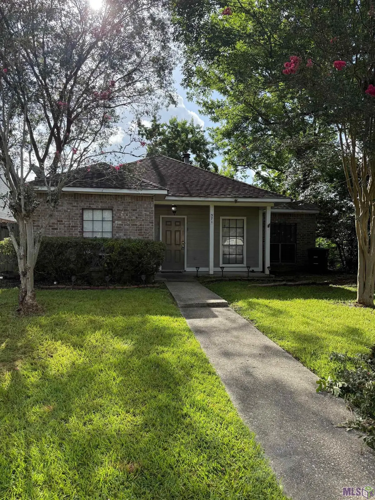 571 Fawn Lake Dr, Baton Rouge, LA 70816 - #1