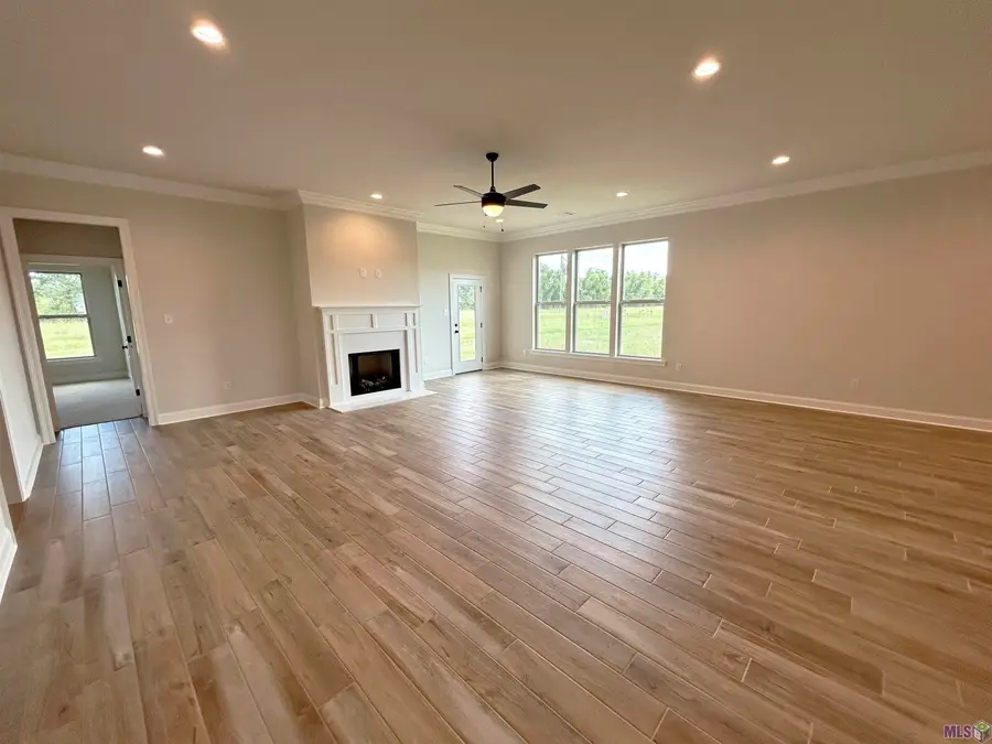 17471 Tidewater Ln, Baton Rouge, LA 70810 - #2