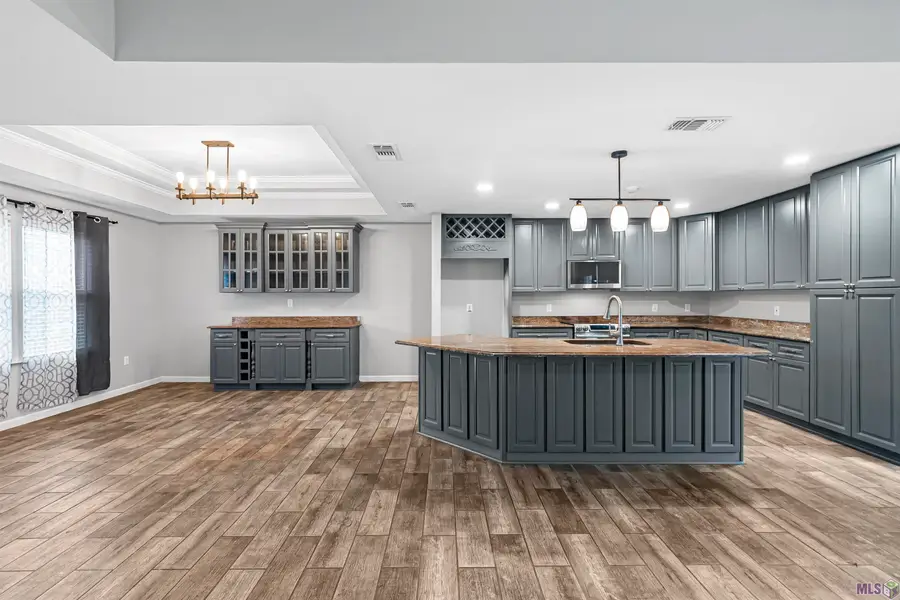 7382 Lake Meadow Dr, Denham Springs, LA 70706 - #3