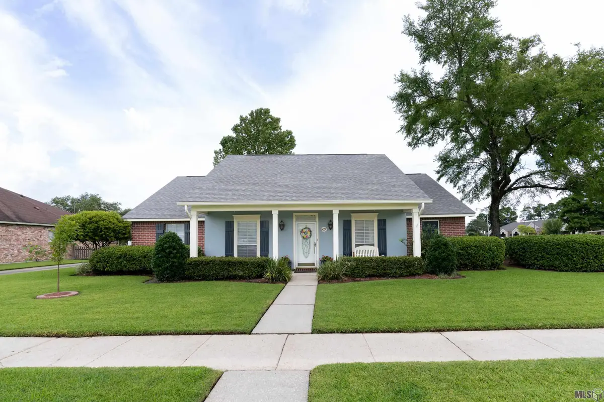 6057 Snowden Dr, Shenandoah, LA 70817 - #1