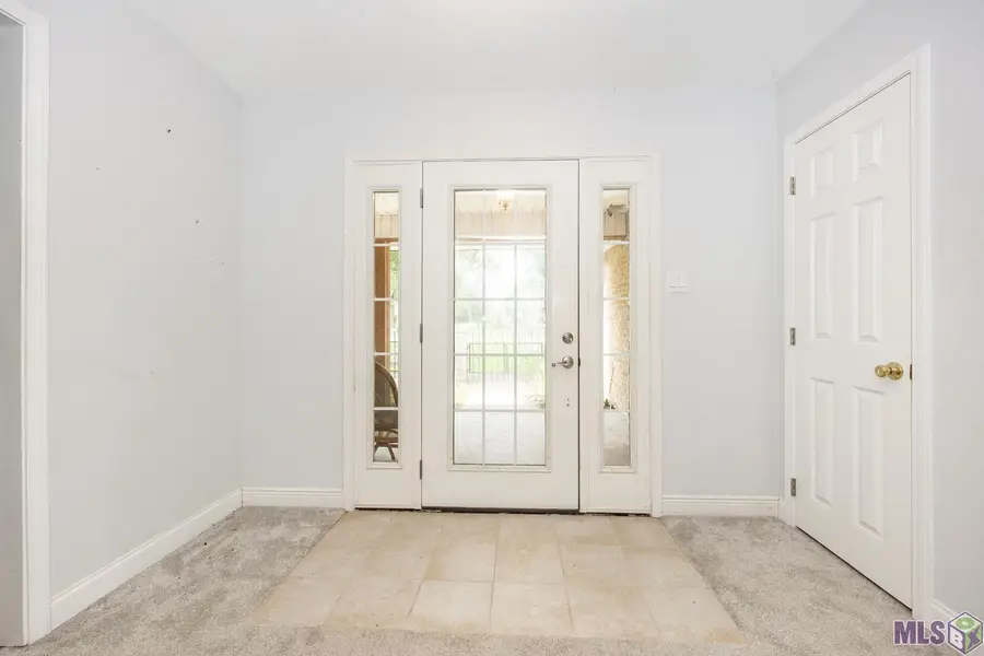 8659 Lake Park Dr, Denham Springs, LA 70726 - #3