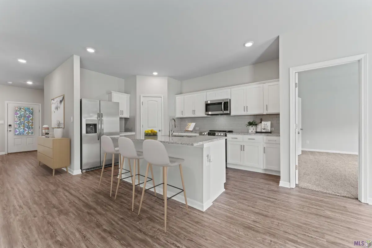 11465 Brookwood Dr, Denham Springs, LA 70726 - #1