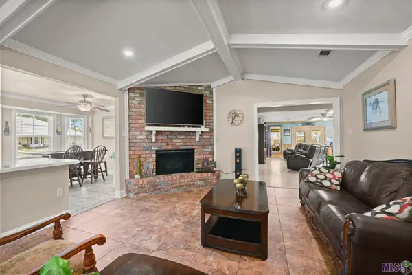 140 Lakewood Ave, Denham Springs, LA 70726