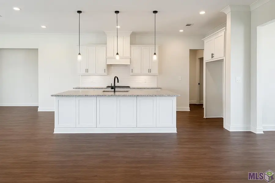 18014 Sunfield Dr, Greenwell Springs, LA 70739 - #2