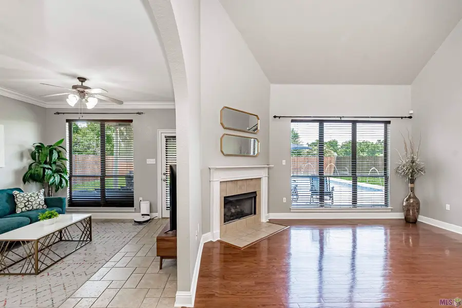 12028 Hollywood Park Dr, Geismar, LA 70734 - #3