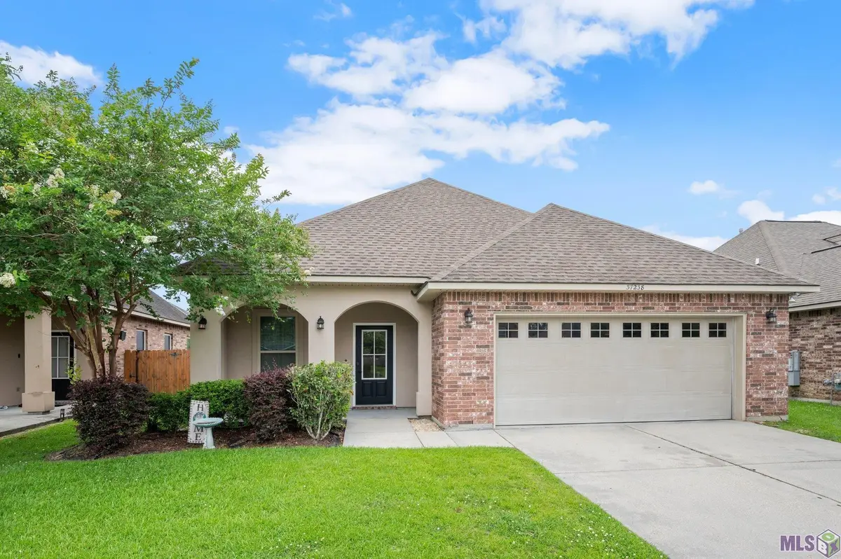 37238 Market Place Dr, Prairieville, LA 70769 - #1