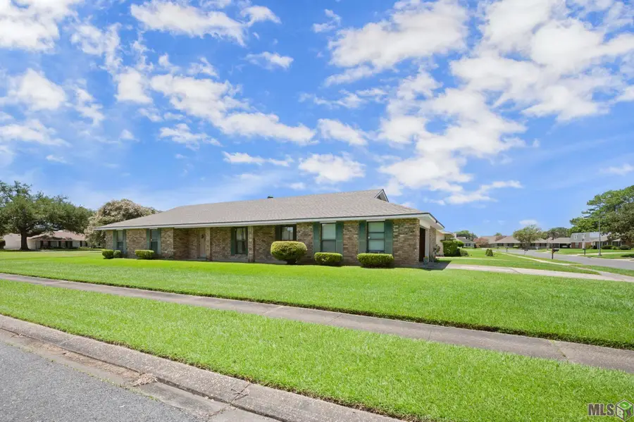 122 Crescent Place Dr, Donaldsonville, LA 70346 - #2