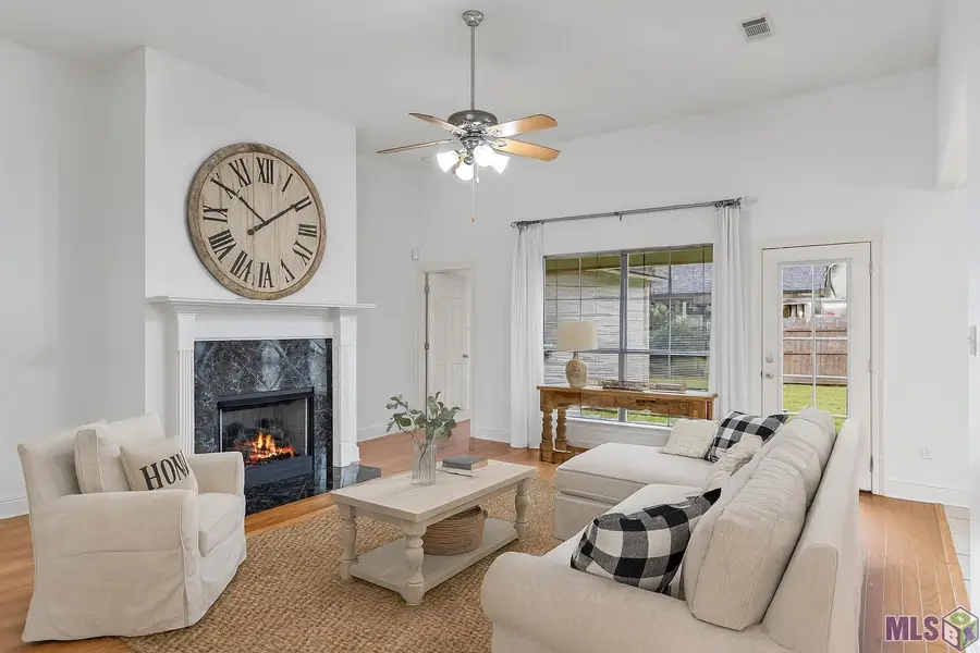 12237 Spring Valley Dr, Geismar, LA 70734 - #3