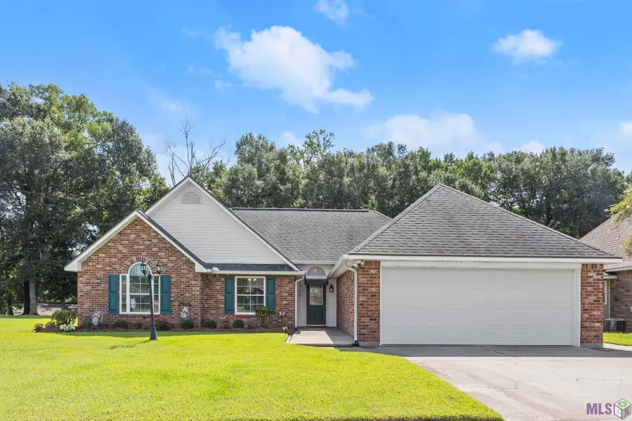 1306 S Brad Alan Ave, Gonzales, LA 70737 - #2