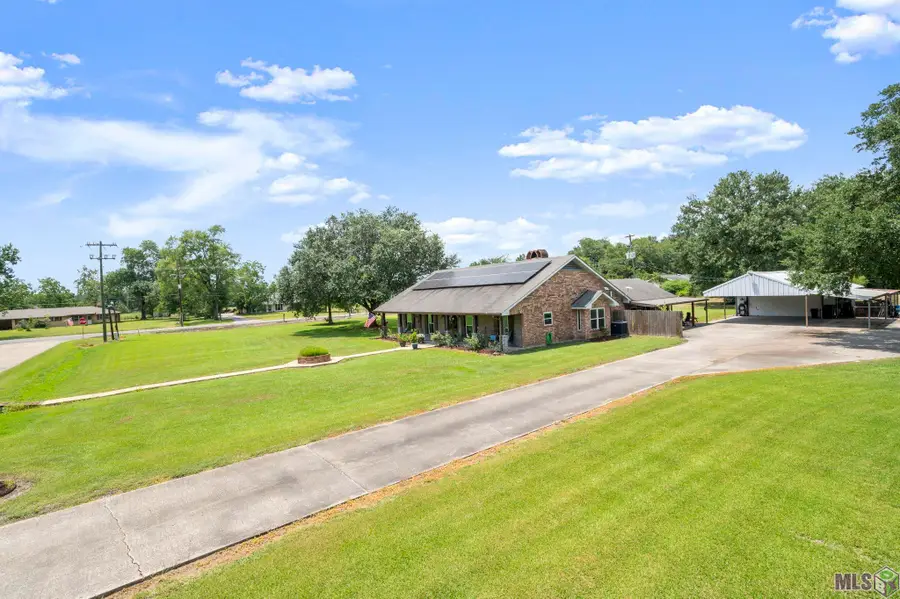 40030 Bud Broussard Rd, Prairieville, LA 70769 - #3