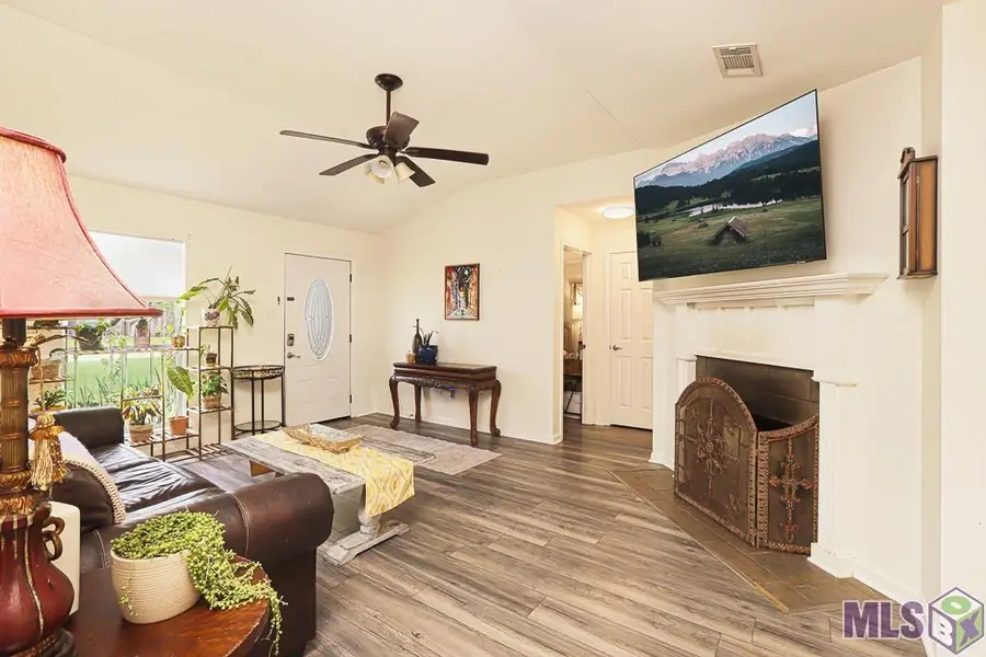 13422 Chase St, Gonzales, LA 70737 - #3