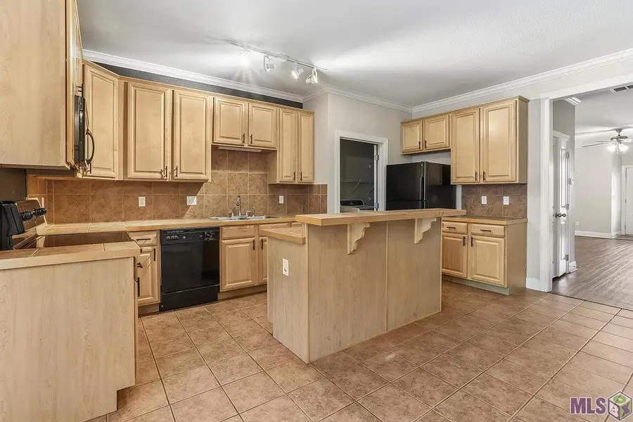 809 Summer Breeze Dr #410, Baton Rouge, LA 70810 - #2