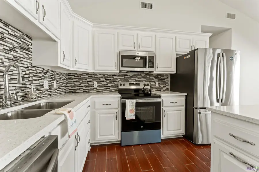 15012 Rimrock Ct, Baton Rouge, LA 70819 - #2