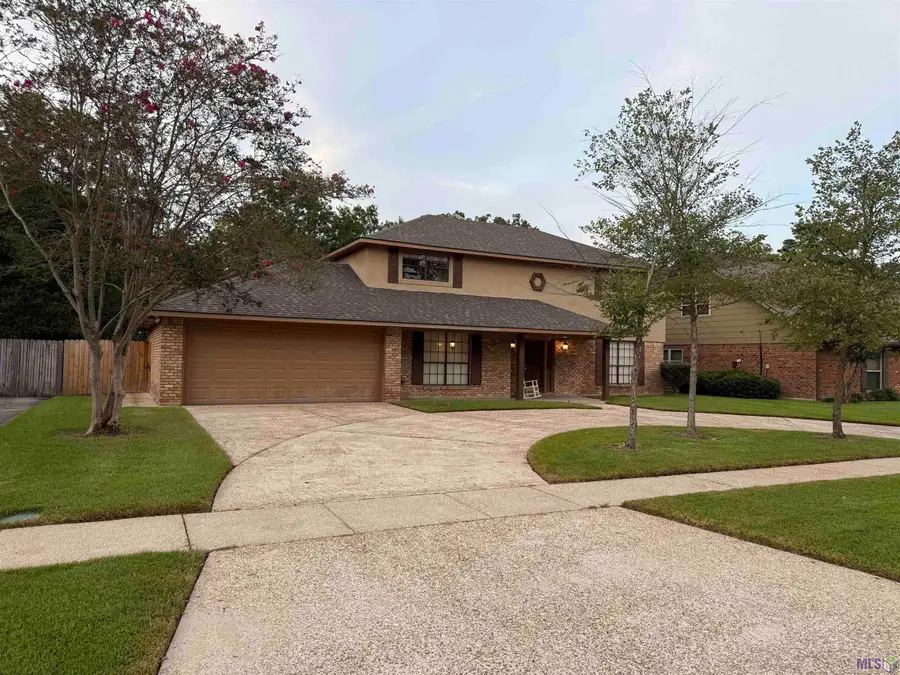 2741 Westerwood Dr, Baton Rouge, LA 70816 - #2