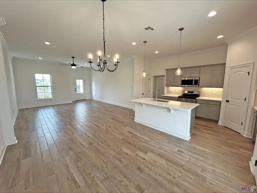 17251 Lakefront Ln, Baton Rouge, LA 70810 - #3
