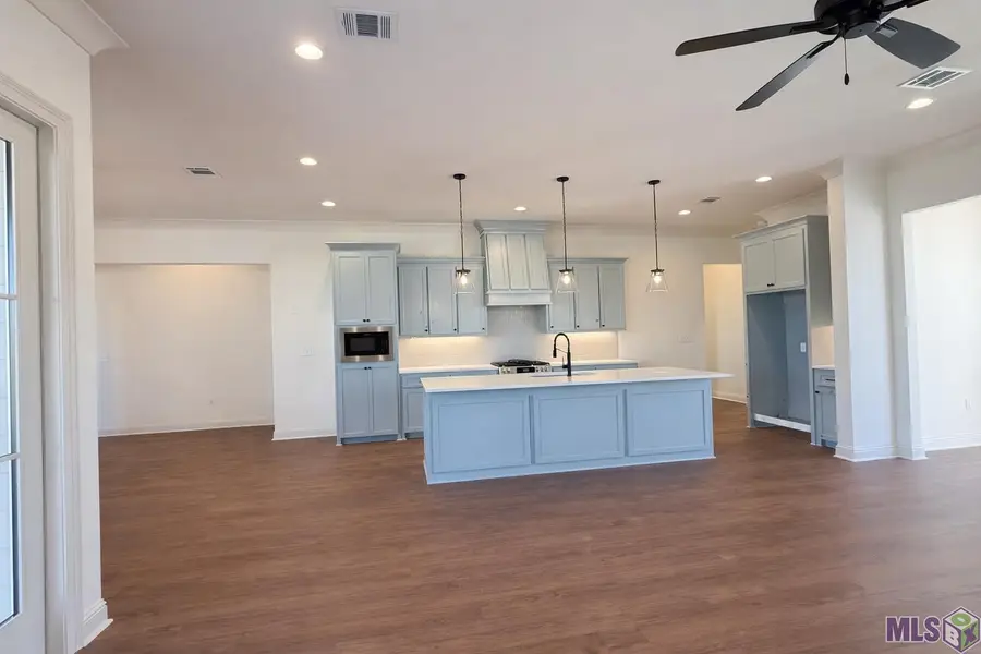 3452 Waterbury Ave, Baton Rouge, LA 70810 - #3