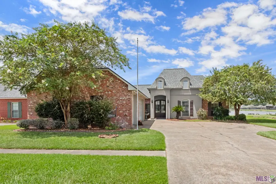 32819 Fox Run Dr, Walker, LA 70785 - #2