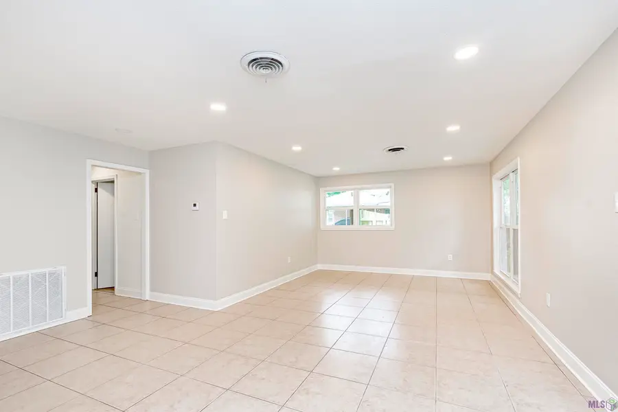 8261 Sholar Dr, Baton Rouge, LA 70809 - #3