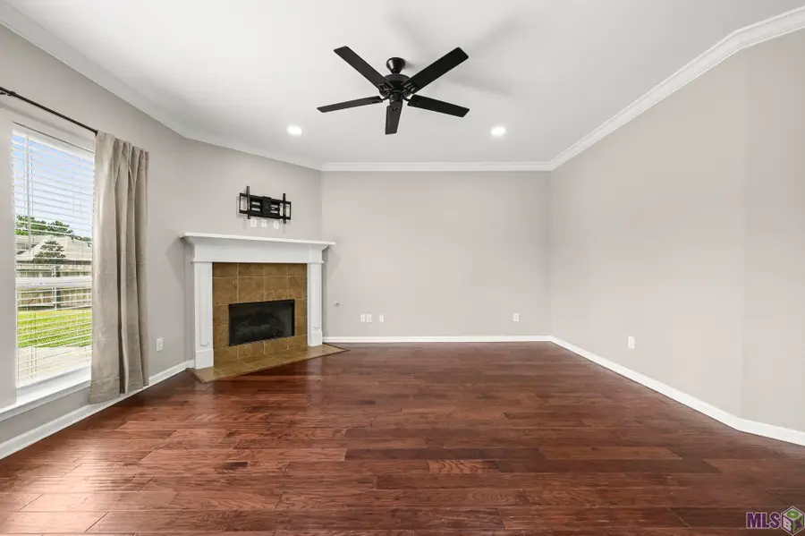 26561 Acadia Ct, Denham Springs, LA 70726 - #2