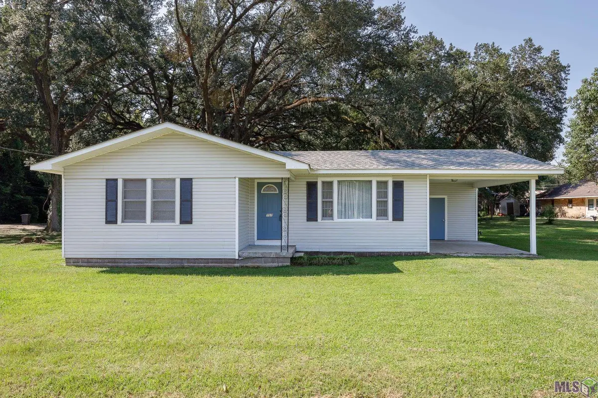 707 W Paul St, Gonzales, LA 70737 - #1