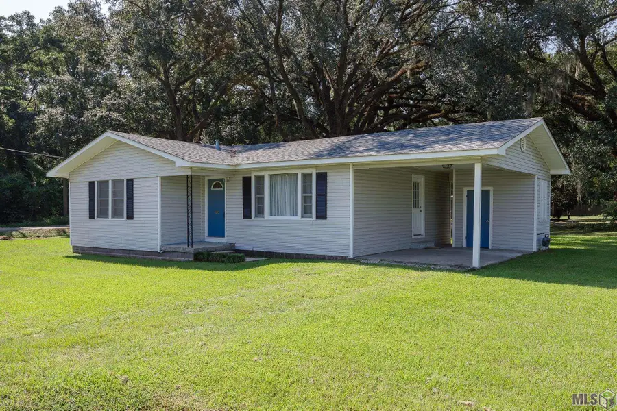 707 W Paul St, Gonzales, LA 70737 - #2