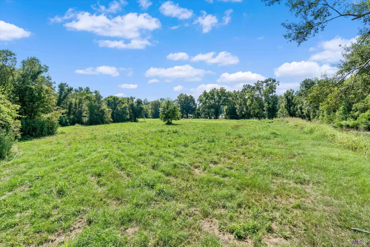 13083 Cypress St, Port Allen, LA 70767 - #1