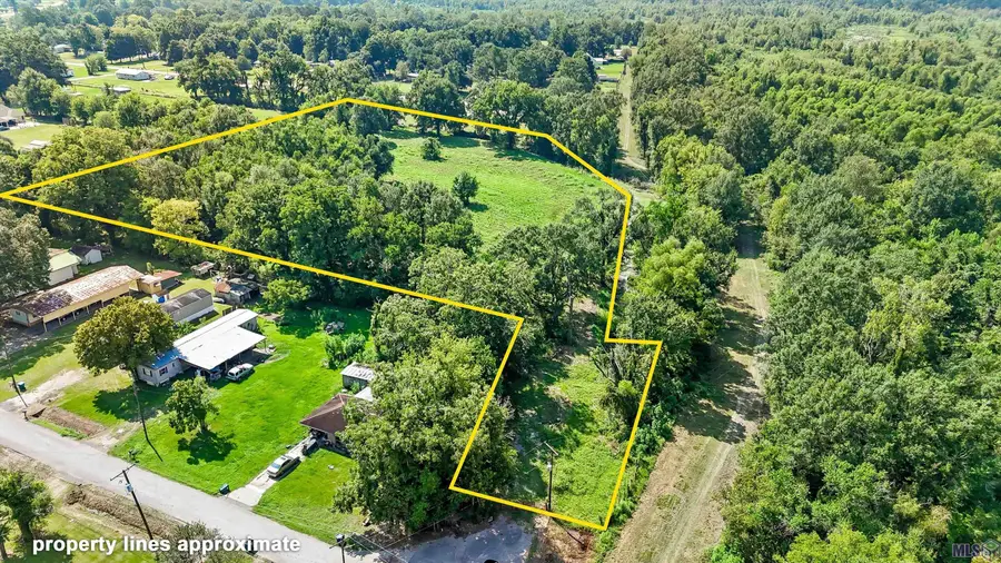 13083 Cypress St, Port Allen, LA 70767 - #2