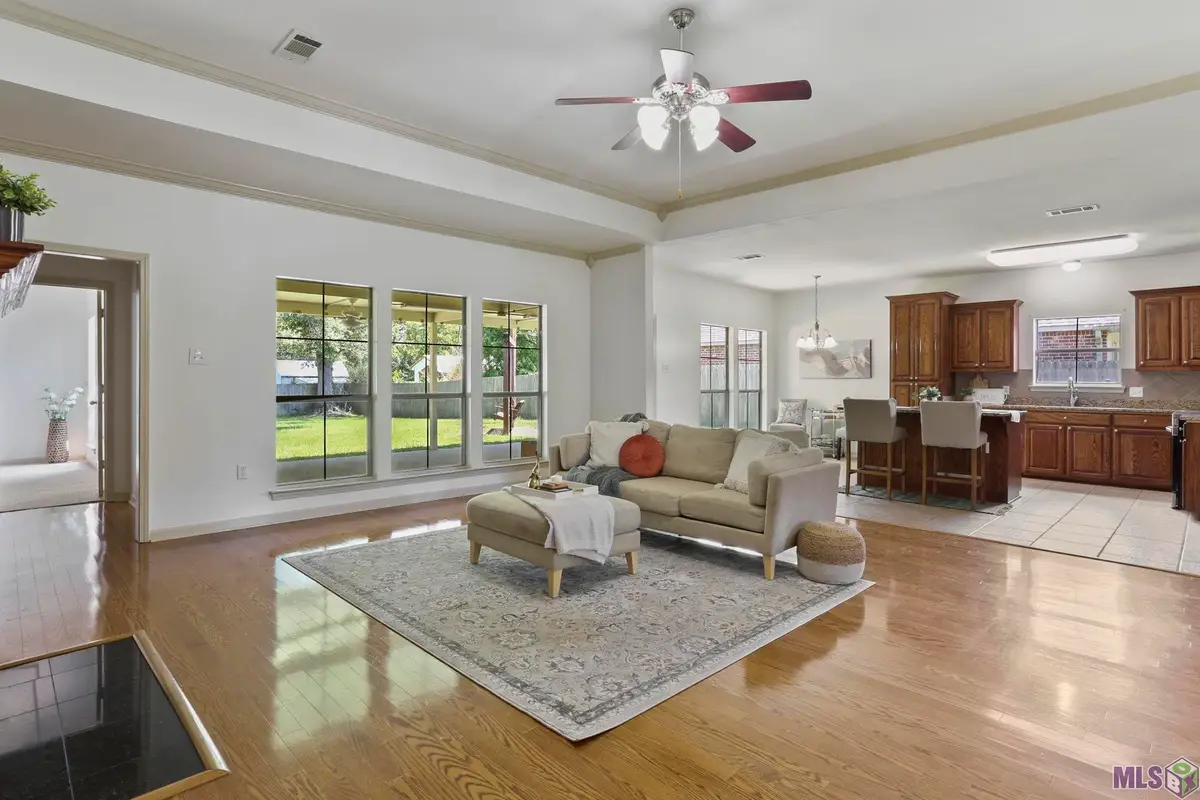 11474 Oak Bend Dr, Gonzales, LA 70737 - #1