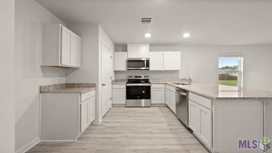 35567 Forest Manor Ave, Denham Springs, LA 70726 - #3