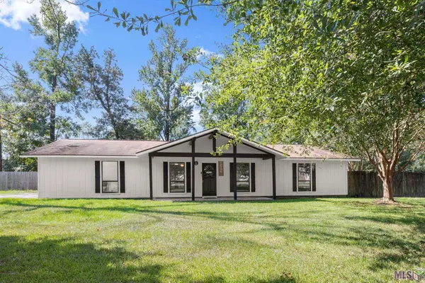 13900 Milton Ln, Walker, LA 70785