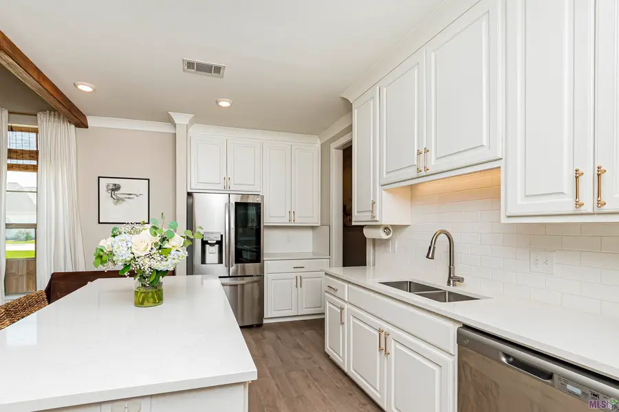 572 Heron Point Dr, Baton Rouge, LA 70810 - #2