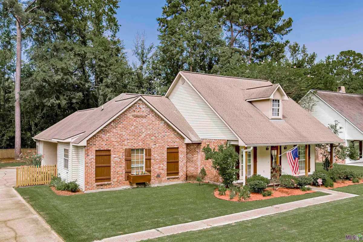 10387 Lone Pine Rd, Denham Springs, LA 70726 - #1