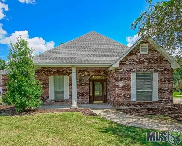 35096 Stone Castle Dr, Denham Springs, LA 70706
