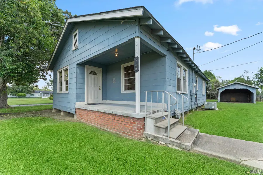 926 Louisiana Ave, Port Allen, LA 70767 - #2