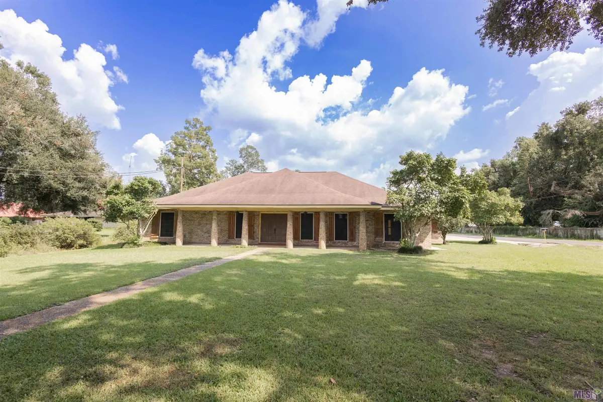 35000 Christy Dr, Donaldsonville, LA 70346 - #1