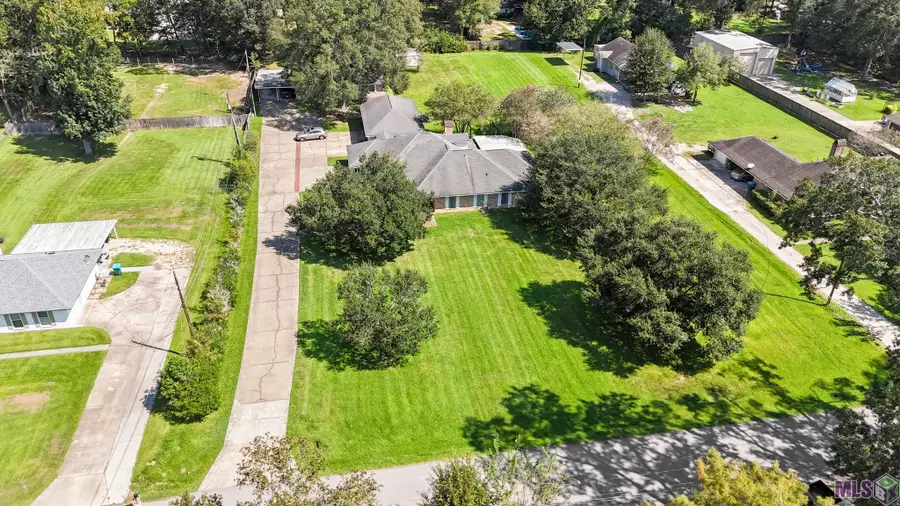 405 N College Street East, Denham Springs, LA 70726 - #2