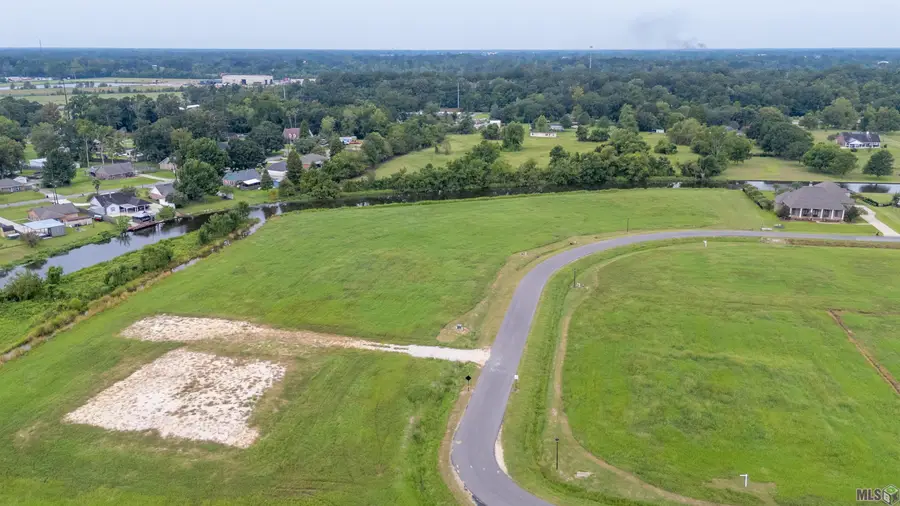 17 Buddy Gore Rd, Gonzales, LA 70737 - #3