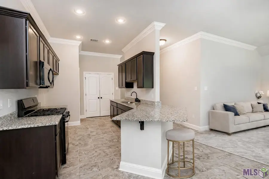 13717 Fig Dr, Denham Springs, LA 70726 - #3