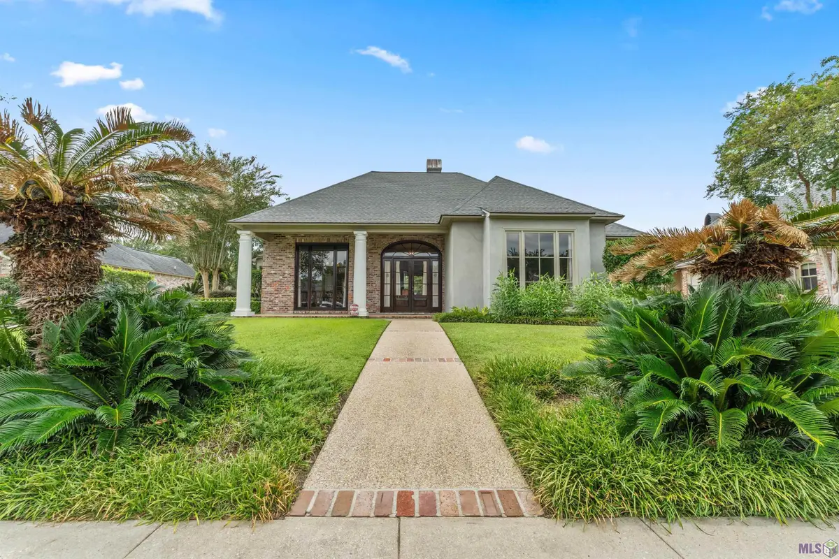 11142 S Lakeside Oaks Ave, Baton Rouge, LA 70810 - #1