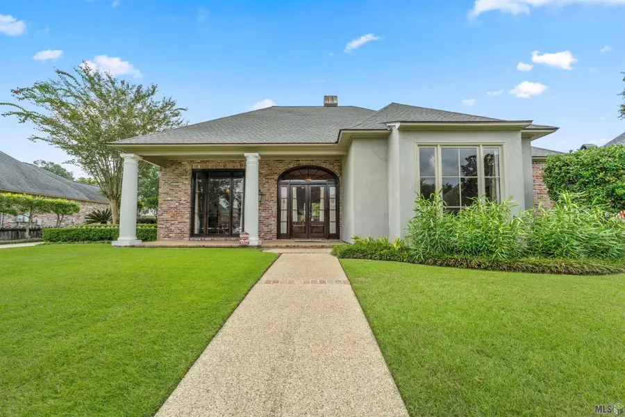 11142 S Lakeside Oaks Ave, Baton Rouge, LA 70810 - #2