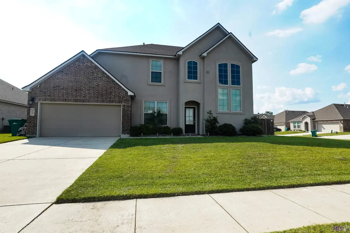 21445 W Grove Dr, Zachary, LA 70791 - #1