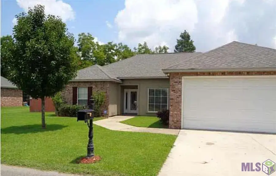 2134 Benedetto Ln, Port Allen, LA 70767 - #3