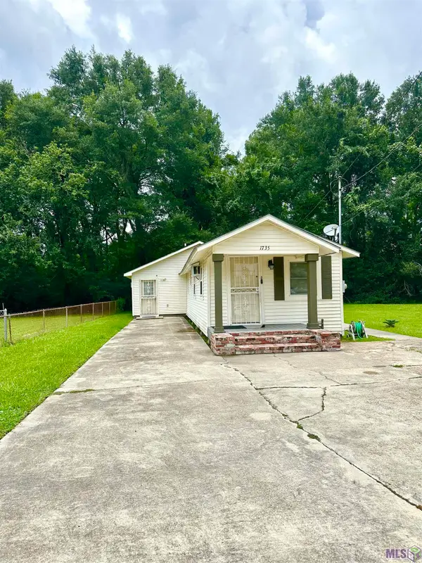 1735 Stanocola Dr, Baton Rouge, LA 70807